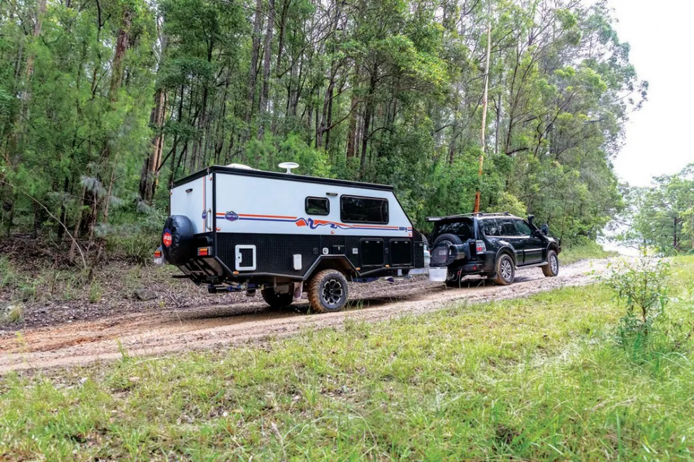 Camper Review: Stoney Creek Scout 14 Hybrid